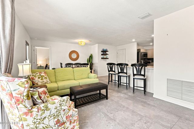 45 Smith Trail, Palm Coast, FL 32164
