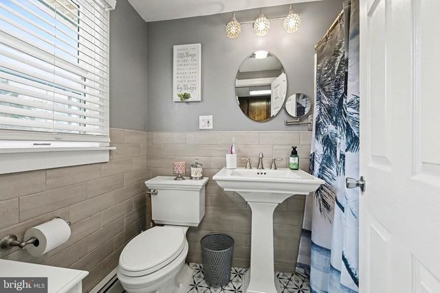 323 ROOSEVELT AVE, Northfield, NJ 08225