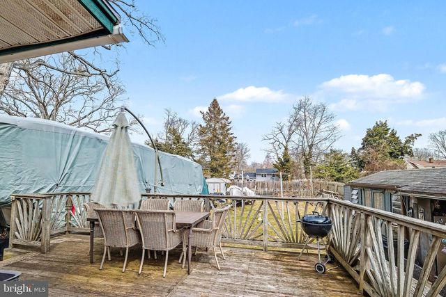 323 ROOSEVELT AVE, Northfield, NJ 08225