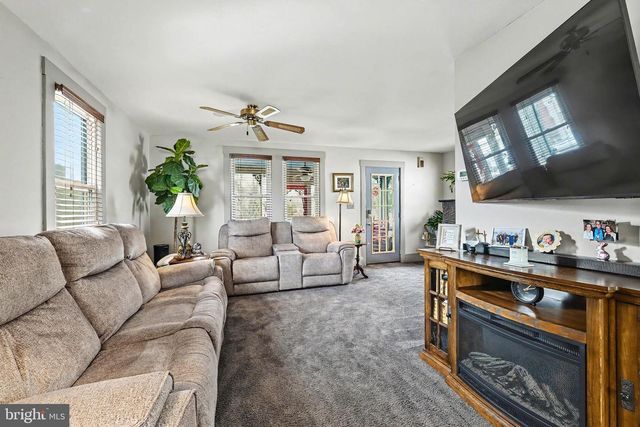 323 ROOSEVELT AVE, Northfield, NJ 08225