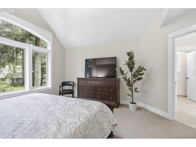 16723 BONAIRE Ave, Lake Oswego, OR 97035