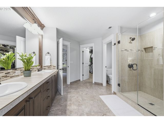 16723 BONAIRE Ave, Lake Oswego, OR 97035