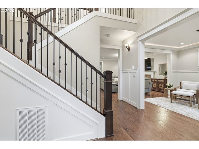 16723 BONAIRE Ave, Lake Oswego, OR 97035