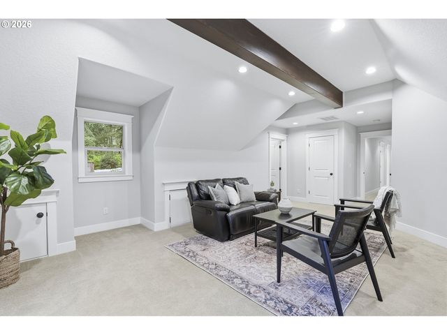 16723 BONAIRE Ave, Lake Oswego, OR 97035