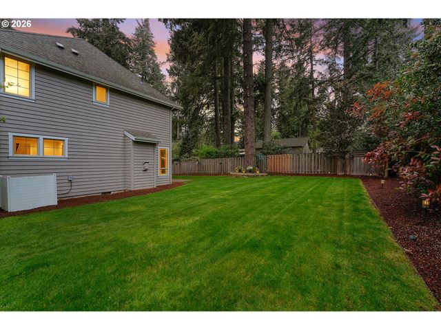 16723 BONAIRE Ave, Lake Oswego, OR 97035