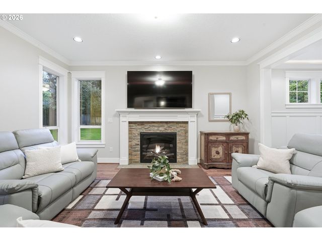 16723 BONAIRE Ave, Lake Oswego, OR 97035