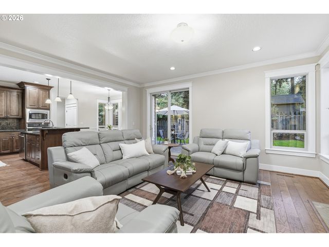 16723 BONAIRE Ave, Lake Oswego, OR 97035