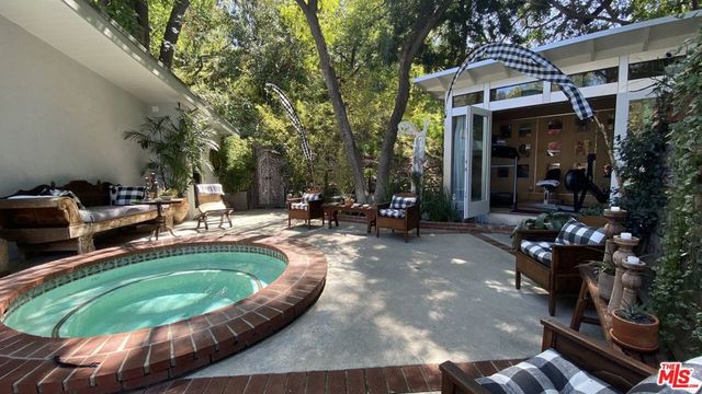 4620 Balboa Avenue, Encino, CA 91316