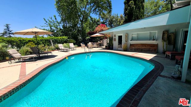 4620 Balboa Avenue, Encino, CA 91316