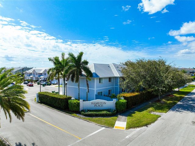 1720 SE 9th Ave, Homestead, FL 33034