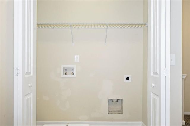 638 Oakside Place, Acworth, GA 30102