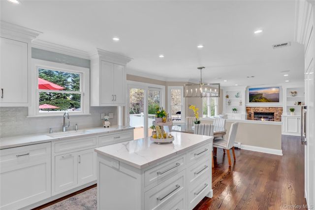 19 Oakwood Avenue, Miller Place, NY 11764