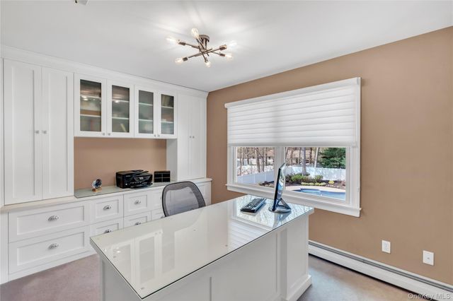 19 Oakwood Avenue, Miller Place, NY 11764