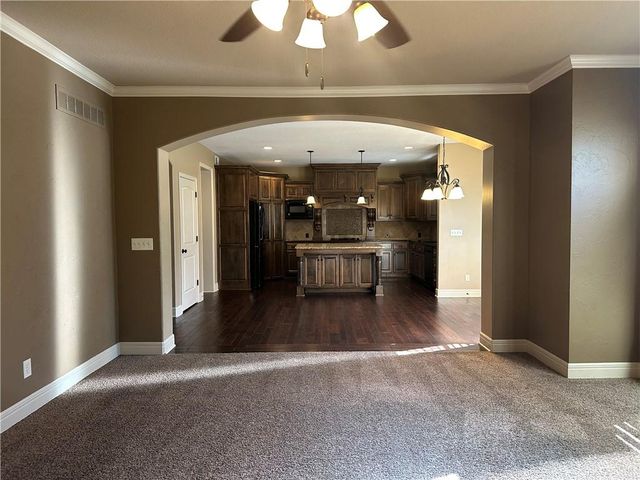 15828 Hayes Street, Overland Park, KS 66221