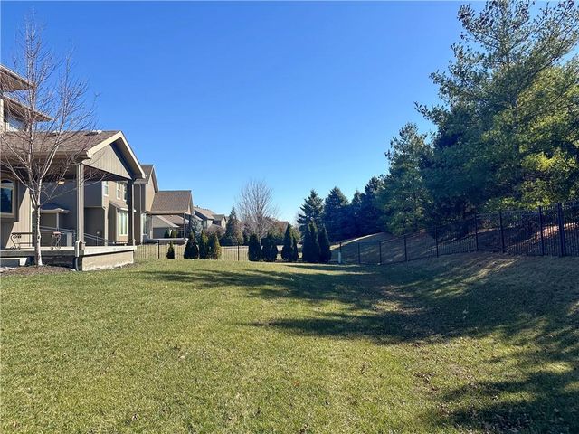 15828 Hayes Street, Overland Park, KS 66221