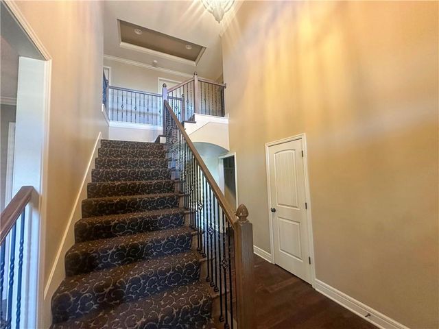 15828 Hayes Street, Overland Park, KS 66221