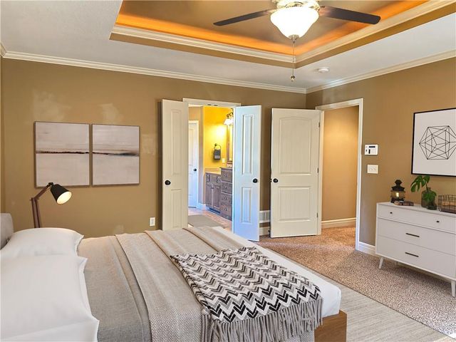 15828 Hayes Street, Overland Park, KS 66221