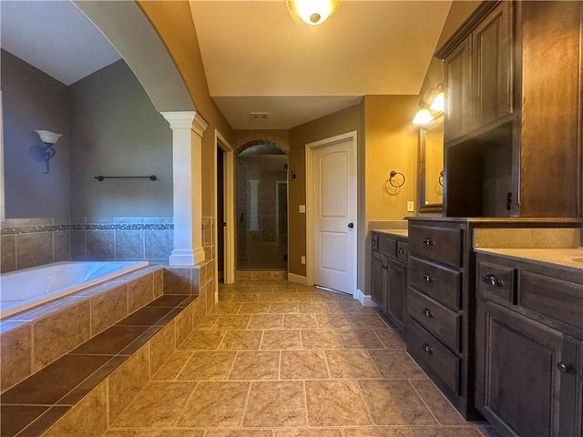 15828 Hayes Street, Overland Park, KS 66221