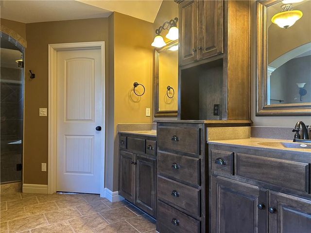 15828 Hayes Street, Overland Park, KS 66221