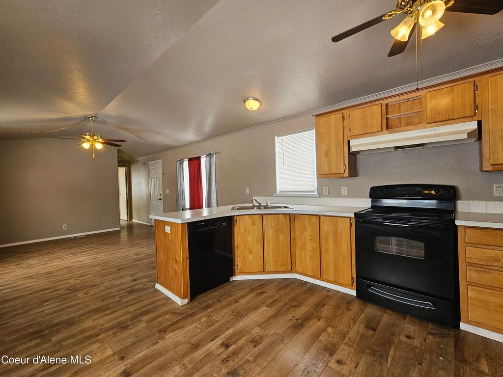 1600 W Yellowstone AVE, # 45, Osburn, ID 83849 photo 7