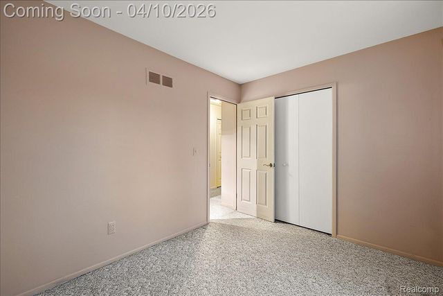 19246 Todd Drive, Clinton Charter Township, MI 48038
