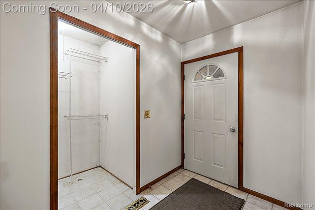 19246 Todd Drive, Clinton Charter Township, MI 48038