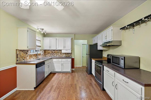 19246 Todd Drive, Clinton Charter Township, MI 48038