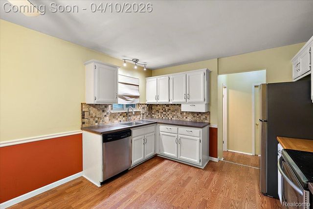 19246 Todd Drive, Clinton Charter Township, MI 48038
