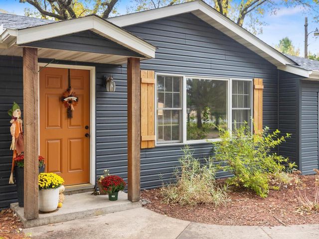 4453 Hwy 95 NE, Cambridge, MN 55008