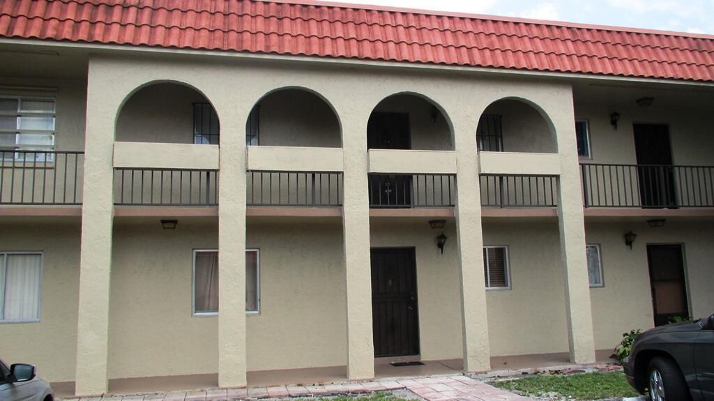 6080 Forest Hill Boulevard 206, West Palm Beach, FL 33415