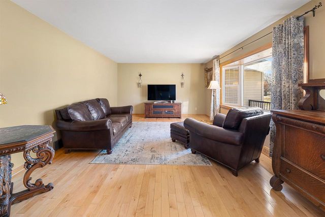 2613 E Grandview Drive, Milton, WI 53563