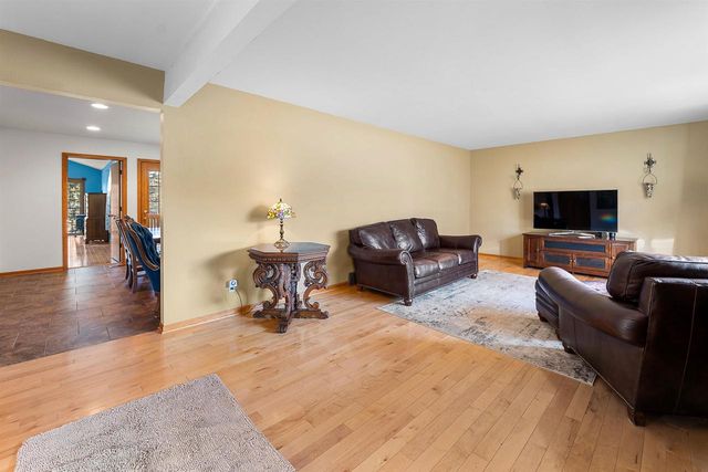 2613 E Grandview Drive, Milton, WI 53563