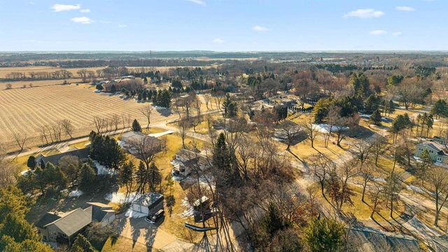 2613 E Grandview Drive, Milton, WI 53563