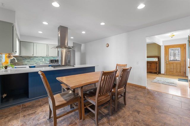 2613 E Grandview Drive, Milton, WI 53563