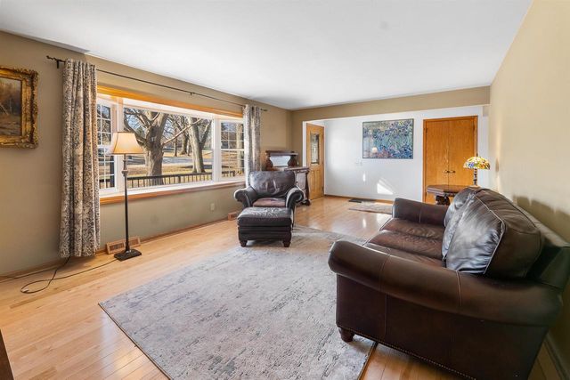 2613 E Grandview Drive, Milton, WI 53563