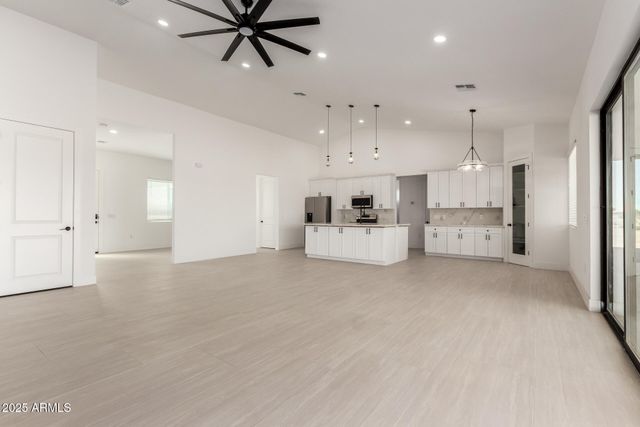 681 N BRUNER Road, Buckeye, AZ 85396