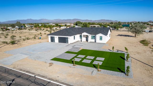 681 N BRUNER Road, Buckeye, AZ 85396