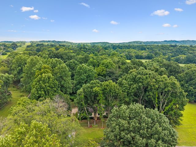 2145 Sowell Mill Pike, Columbia, TN 38401