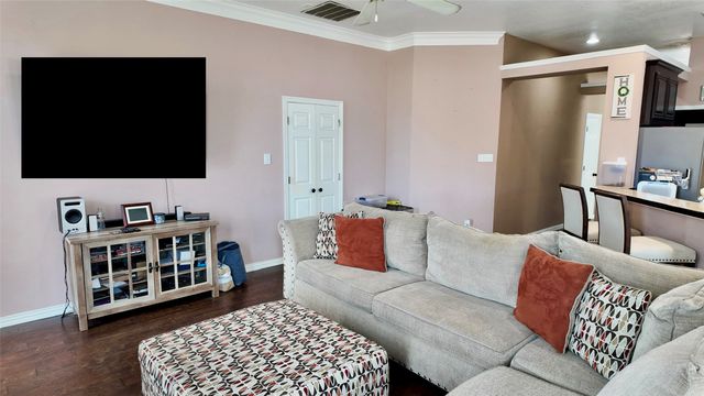 1320 Bold Forbes Drive, Grand Prairie, TX 75052