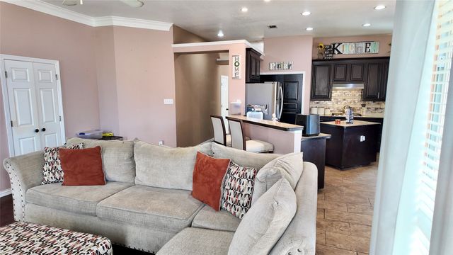 1320 Bold Forbes Drive, Grand Prairie, TX 75052