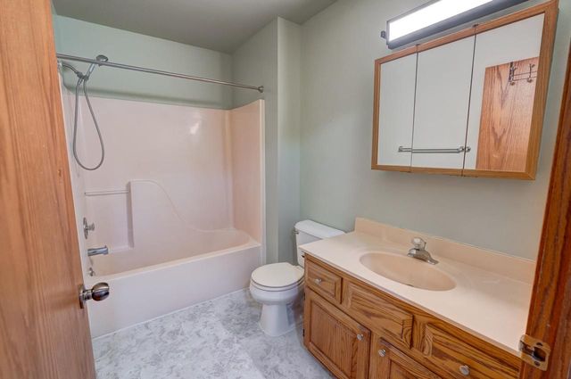 2806 Wentworth Drive, Madison, WI 53719