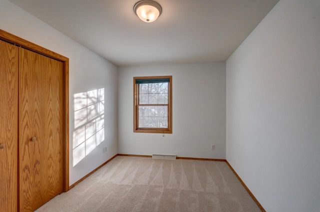 2806 Wentworth Drive, Madison, WI 53719