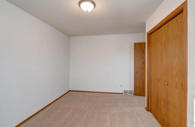 2806 Wentworth Drive, Madison, WI 53719