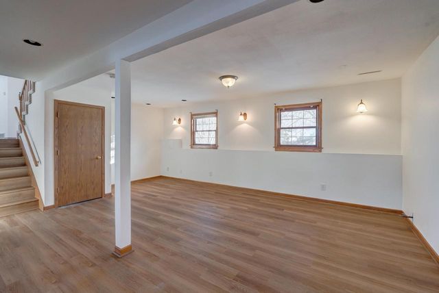 2806 Wentworth Drive, Madison, WI 53719