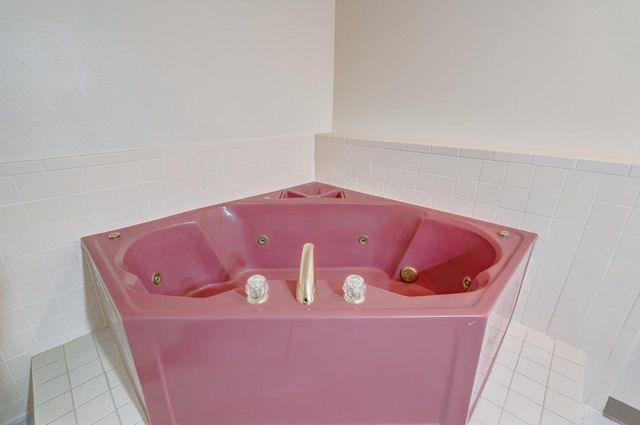 2806 Wentworth Drive, Madison, WI 53719