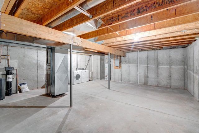 2806 Wentworth Drive, Madison, WI 53719