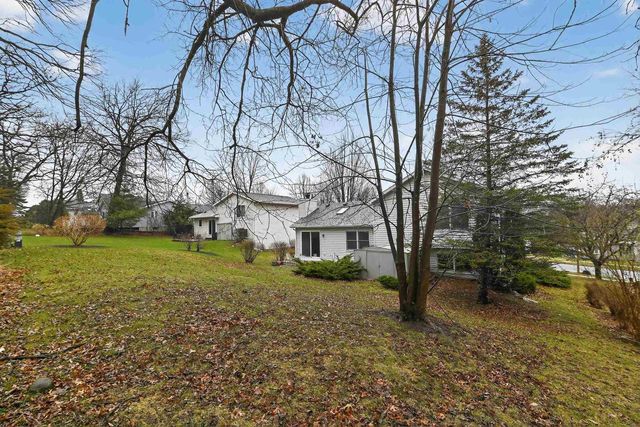 2806 Wentworth Drive, Madison, WI 53719