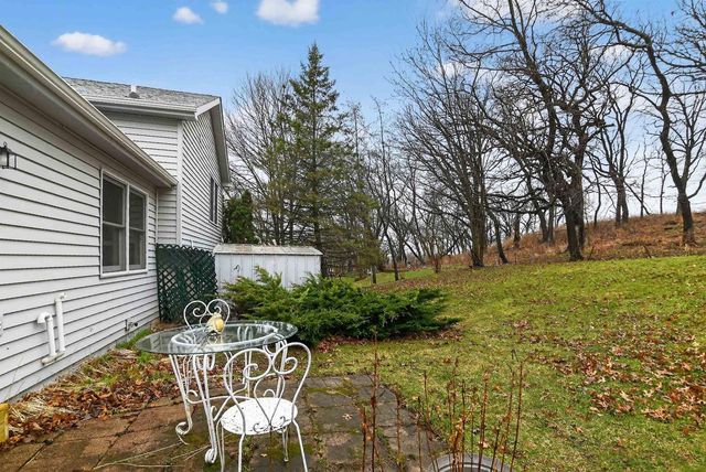 2806 Wentworth Drive, Madison, WI 53719