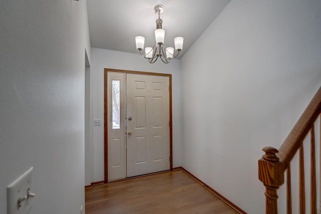 2806 Wentworth Drive, Madison, WI 53719