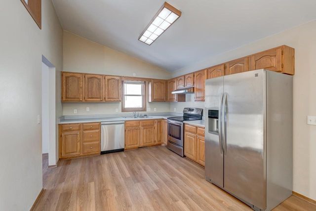 2806 Wentworth Drive, Madison, WI 53719